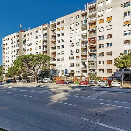 Mare Apartment *